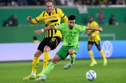 开云官网-关于沃尔夫斯堡与多特蒙德将在本月底进行对决的信息