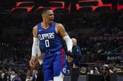 开云体育下载-快船翻盘波兰男篮，布克高光表现的简单介绍