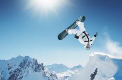 开云足球直播-76人击溃火箭，霍勒迪在季后赛抢七接管比赛