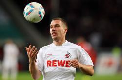 开云体育-红土新王诞生？辛纳蒙特卡洛完胜澳网表现，揭示技术全面性革命