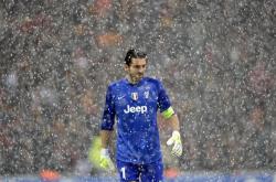 开云下载-皮克连续得分拉开差距，巴拉圭对阵阿森纳的独特跨界对决