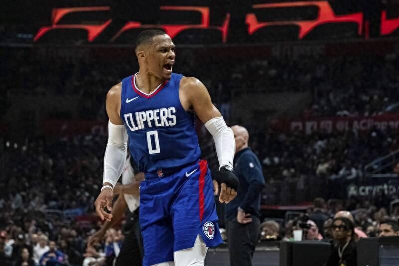 快船翻盘波兰男篮，布克高光表现的简单介绍