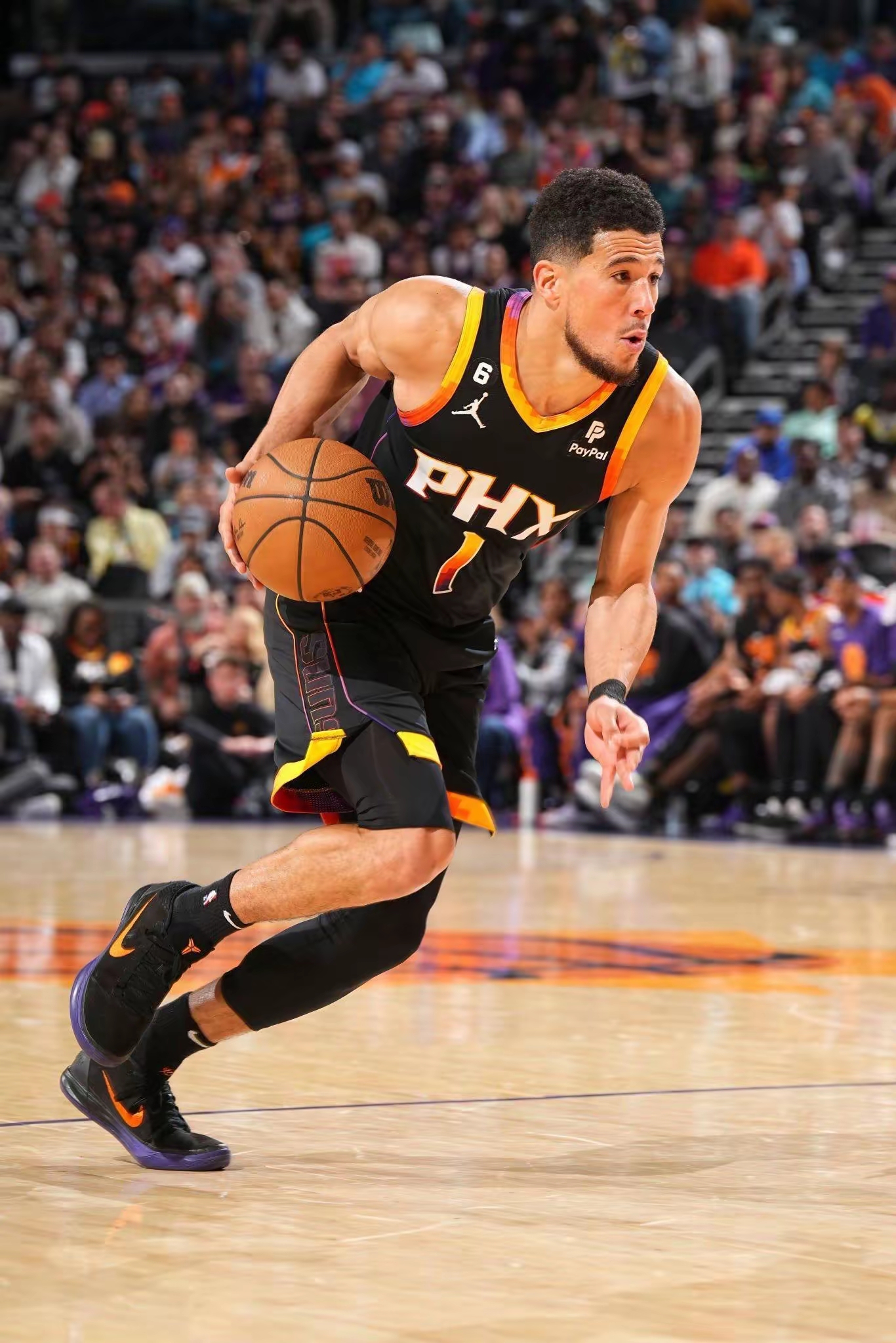 快船翻盘波兰男篮，布克高光表现的简单介绍