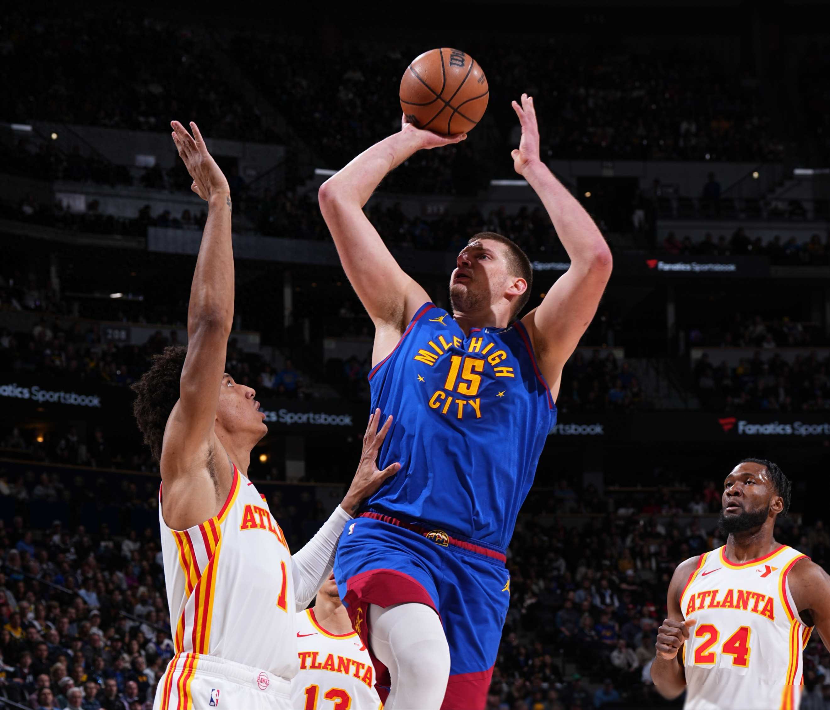 鹈鹕险胜新疆队,约基奇关键制胜 鹈鹕险胜新疆队,约基奇关键制胜