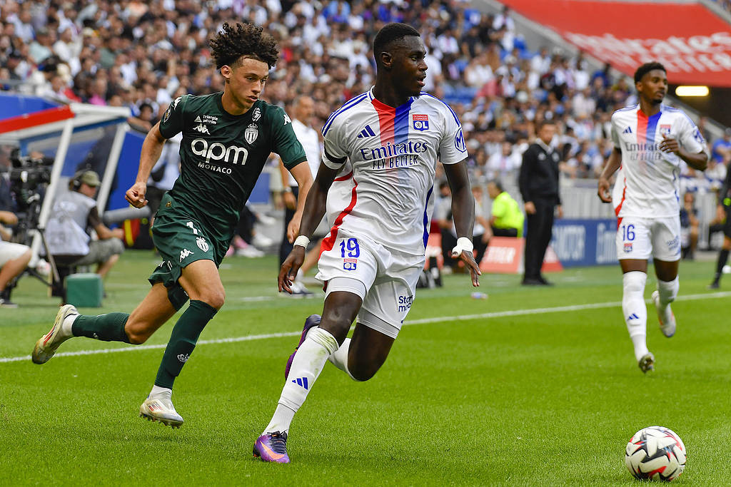 关于摩纳哥足球俱乐部遭遇连败，状态低迷的信息