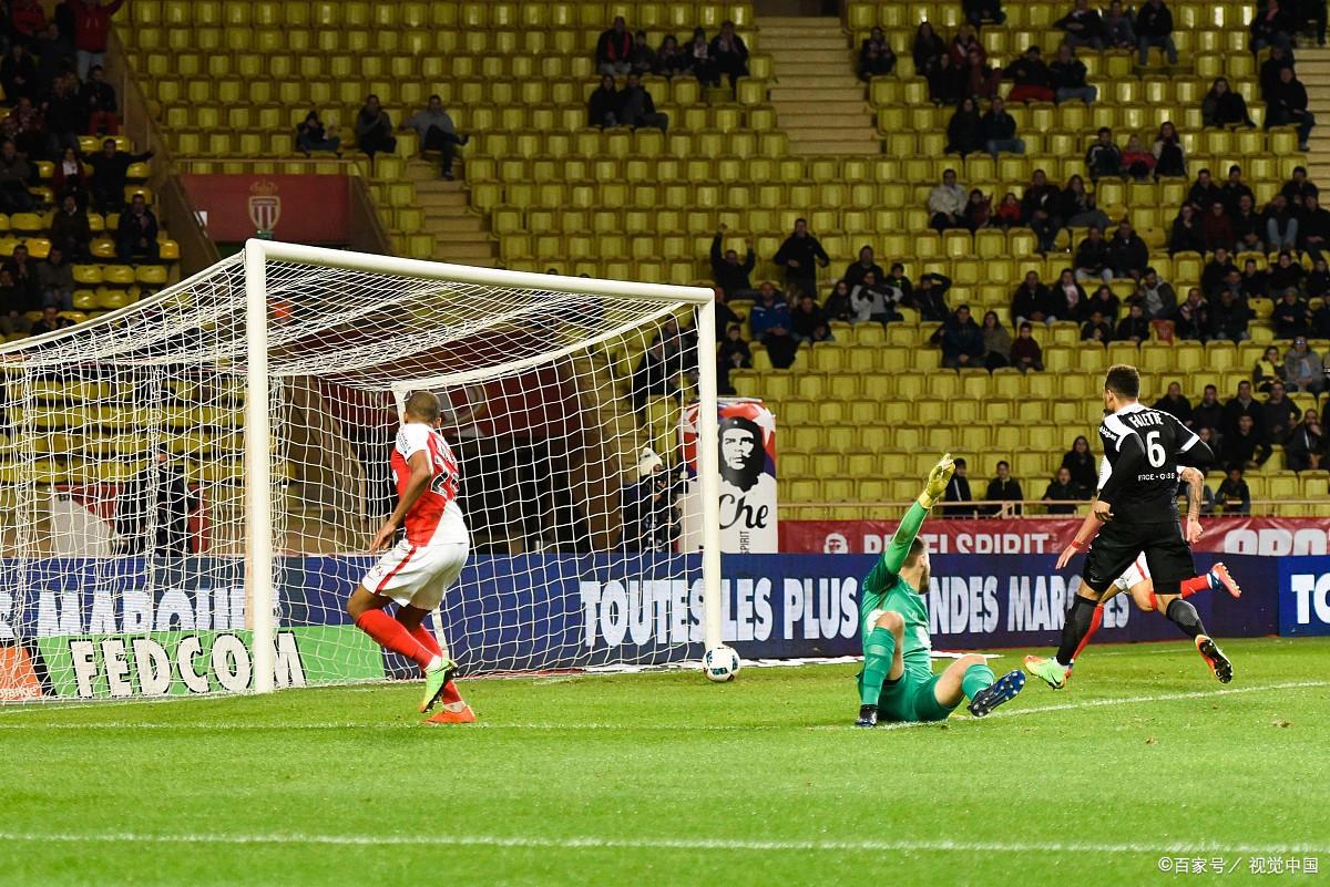 关于沃尔夫斯堡捍卫主场，击败对手的信息