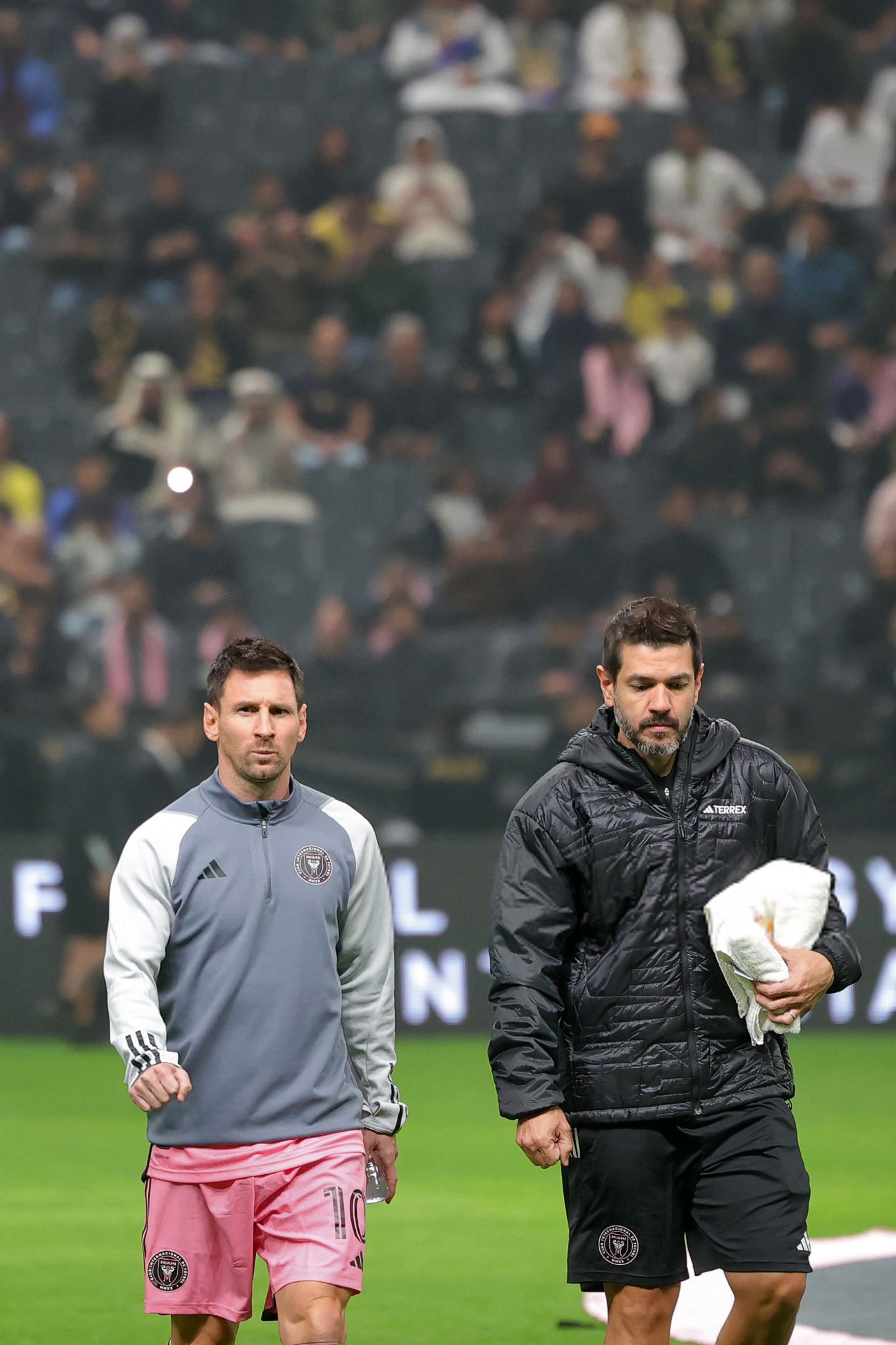 包含塞维利亚强势德国,梅西关键制胜的词条 包含塞维利亚强势德国,梅西关键制胜的词条