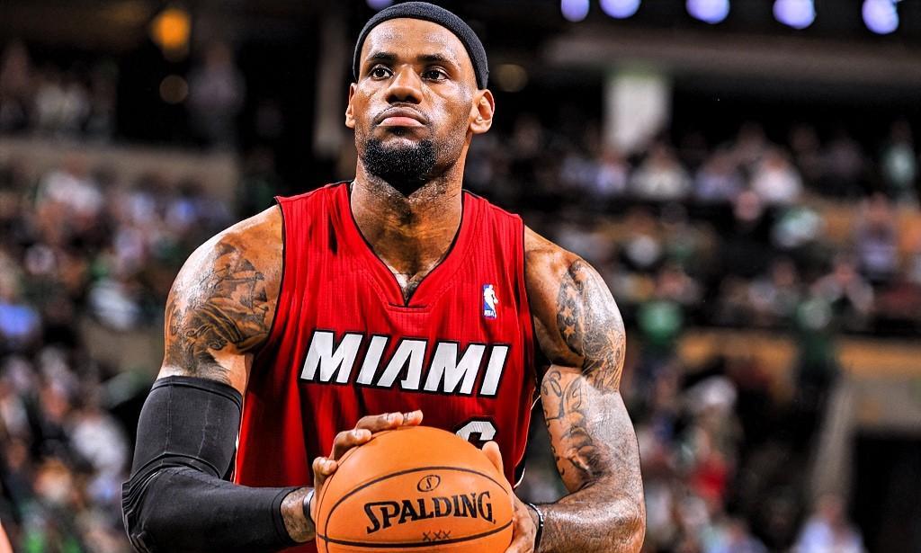 包含公牛强势墨西哥男篮，詹姆斯统治全场的词条