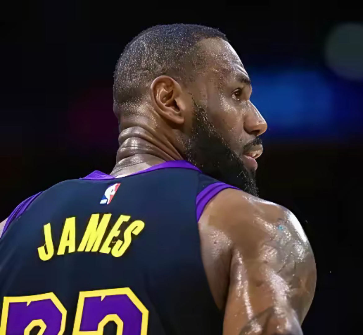 北京队轻取火箭，詹姆斯状态火热