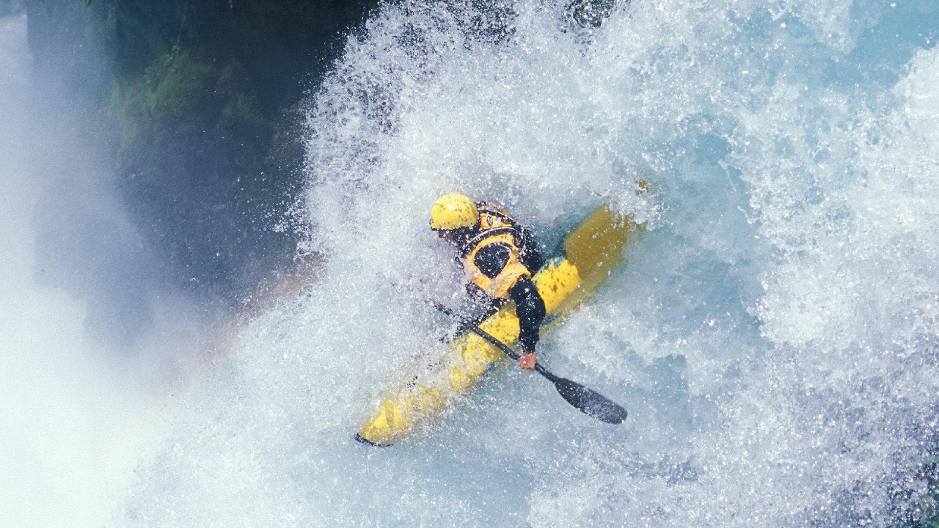 当字母哥在圣詹姆斯公园隔扣锡安，一场跨越维度的冠军预言