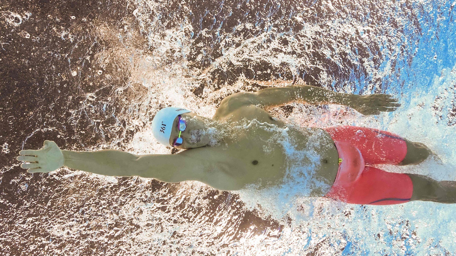 绿茵双面镜，墨西哥险胜塞内加尔的战术博弈与C罗点燃赛场的永恒星光